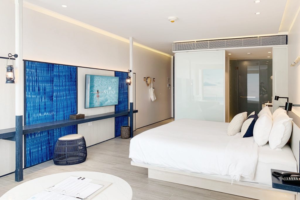verso huahin resot sky pool suite 3